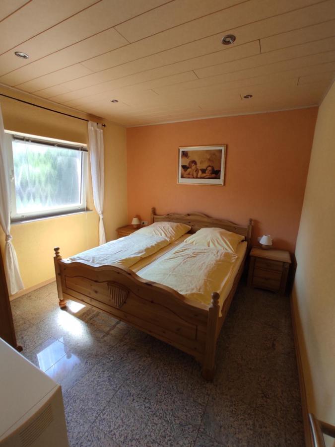 Moselferienweingut Schaefer Apartment Wintrich Luaran gambar