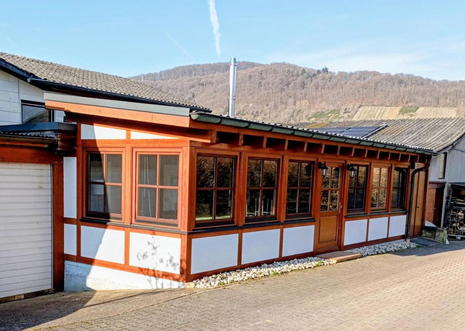 Moselferienweingut Schaefer Apartment Wintrich Bilik gambar
